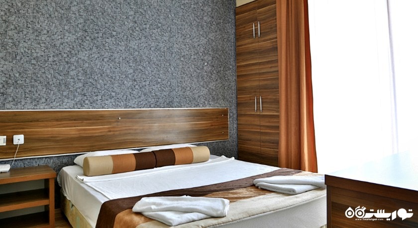 تخت بزرگ اتاق استاندارد